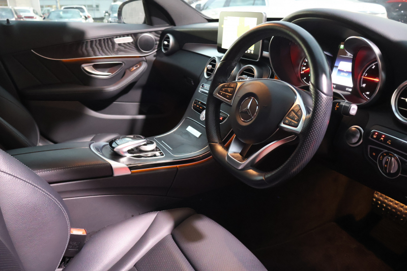 メルセデスベンツ Cクラス C220d ｽﾃｰｼｮﾝﾜｺﾞﾝ ﾛｰﾚｳｽｴﾃﾞｨｼｮﾝ　特別仕様車 AMGｽﾀｲﾘﾝｸﾞPKG ﾚｰﾀﾞｰｾｰﾌﾃｨPKG 1ｵｰﾅｰ ﾊﾟﾉﾗﾐｯｸSR 黒革 ﾒﾓﾘｰ付ﾊﾟﾜｰｼｰﾄ ｼｰﾄﾋｰﾀｰ ｷｰﾚｽGO 純正ﾅﾋﾞ地ﾃﾞｼﾞ Bﾓﾆﾀｰ 電動Rｹﾞｰﾄ LEDﾍｯﾄﾞ ECOｽﾄｯﾌﾟ AMG18ｲﾝﾁAW　2年保証