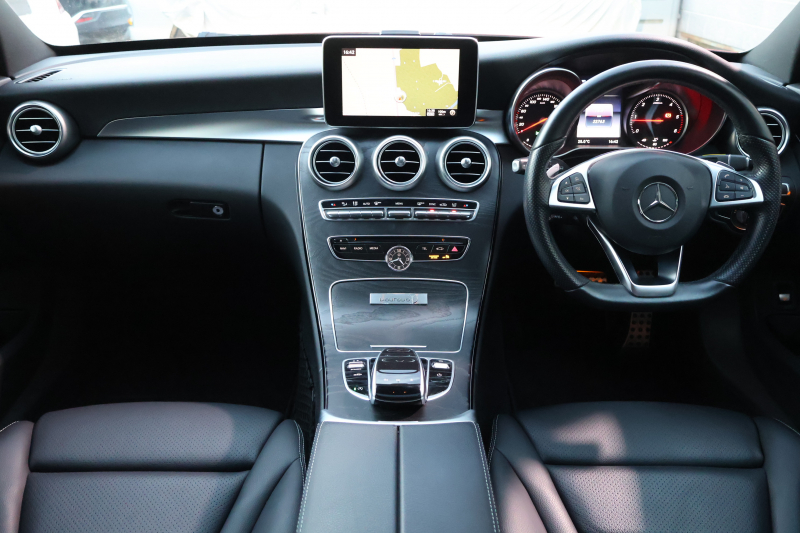 メルセデスベンツ Cクラス C220d ｽﾃｰｼｮﾝﾜｺﾞﾝ ﾛｰﾚｳｽｴﾃﾞｨｼｮﾝ　特別仕様車 AMGｽﾀｲﾘﾝｸﾞPKG ﾚｰﾀﾞｰｾｰﾌﾃｨPKG 1ｵｰﾅｰ ﾊﾟﾉﾗﾐｯｸSR 黒革 ﾒﾓﾘｰ付ﾊﾟﾜｰｼｰﾄ ｼｰﾄﾋｰﾀｰ ｷｰﾚｽGO 純正ﾅﾋﾞ地ﾃﾞｼﾞ Bﾓﾆﾀｰ 電動Rｹﾞｰﾄ LEDﾍｯﾄﾞ ECOｽﾄｯﾌﾟ AMG18ｲﾝﾁAW　2年保証