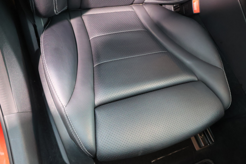 メルセデスベンツ Cクラス C220d ｽﾃｰｼｮﾝﾜｺﾞﾝ ﾛｰﾚｳｽｴﾃﾞｨｼｮﾝ　特別仕様車 AMGｽﾀｲﾘﾝｸﾞPKG ﾚｰﾀﾞｰｾｰﾌﾃｨPKG 1ｵｰﾅｰ ﾊﾟﾉﾗﾐｯｸSR 黒革 ﾒﾓﾘｰ付ﾊﾟﾜｰｼｰﾄ ｼｰﾄﾋｰﾀｰ ｷｰﾚｽGO 純正ﾅﾋﾞ地ﾃﾞｼﾞ Bﾓﾆﾀｰ 電動Rｹﾞｰﾄ LEDﾍｯﾄﾞ ECOｽﾄｯﾌﾟ AMG18ｲﾝﾁAW　2年保証