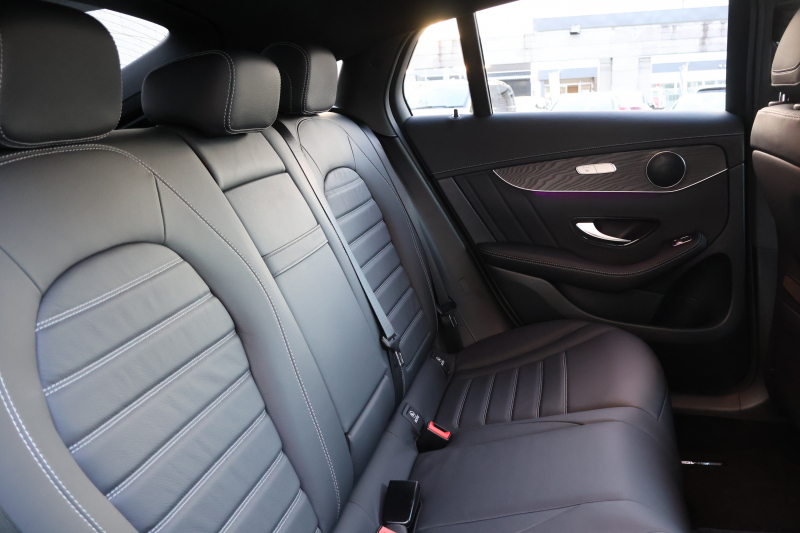 AMG GLCクーペ GLC43 4MATIC ｸｰﾍﾟ　後期型 ﾚｻﾞｰｴｸｽｸﾙｰｼﾌﾞPKG ﾚｰﾀﾞｰｾｰﾌﾃｨPKG ｴｱﾊﾞﾗﾝｽPKG ｶﾞﾗｽSR 黒革ｼｰﾄ ｼｰﾄﾋｰﾀ ﾍﾞﾝﾁﾚｰﾀ MBUX 純正10.25ｲﾝﾁﾅﾋﾞ地ﾃﾞｼﾞ ｺｯｸﾋﾟｯﾄDisp AppleCarPlay 360°ｶﾒﾗ PTS 電動Rｹﾞｰﾄ HUD AMG20ｲﾝﾁAW　新車保証