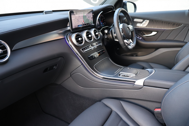 AMG GLCクーペ GLC43 4MATIC ｸｰﾍﾟ　後期型 ﾚｻﾞｰｴｸｽｸﾙｰｼﾌﾞPKG ﾚｰﾀﾞｰｾｰﾌﾃｨPKG ｴｱﾊﾞﾗﾝｽPKG ｶﾞﾗｽSR 黒革ｼｰﾄ ｼｰﾄﾋｰﾀ ﾍﾞﾝﾁﾚｰﾀ MBUX 純正10.25ｲﾝﾁﾅﾋﾞ地ﾃﾞｼﾞ ｺｯｸﾋﾟｯﾄDisp AppleCarPlay 360°ｶﾒﾗ PTS 電動Rｹﾞｰﾄ HUD AMG20ｲﾝﾁAW　新車保証