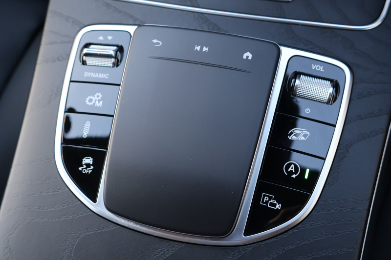 AMG GLCクーペ GLC43 4MATIC ｸｰﾍﾟ　後期型 ﾚｻﾞｰｴｸｽｸﾙｰｼﾌﾞPKG ﾚｰﾀﾞｰｾｰﾌﾃｨPKG ｴｱﾊﾞﾗﾝｽPKG ｶﾞﾗｽSR 黒革ｼｰﾄ ｼｰﾄﾋｰﾀ ﾍﾞﾝﾁﾚｰﾀ MBUX 純正10.25ｲﾝﾁﾅﾋﾞ地ﾃﾞｼﾞ ｺｯｸﾋﾟｯﾄDisp AppleCarPlay 360°ｶﾒﾗ PTS 電動Rｹﾞｰﾄ HUD AMG20ｲﾝﾁAW　新車保証