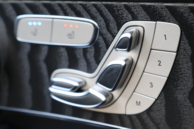 AMG GLCクーペ GLC43 4MATIC ｸｰﾍﾟ　後期型 ﾚｻﾞｰｴｸｽｸﾙｰｼﾌﾞPKG ﾚｰﾀﾞｰｾｰﾌﾃｨPKG ｴｱﾊﾞﾗﾝｽPKG ｶﾞﾗｽSR 黒革ｼｰﾄ ｼｰﾄﾋｰﾀ ﾍﾞﾝﾁﾚｰﾀ MBUX 純正10.25ｲﾝﾁﾅﾋﾞ地ﾃﾞｼﾞ ｺｯｸﾋﾟｯﾄDisp AppleCarPlay 360°ｶﾒﾗ PTS 電動Rｹﾞｰﾄ HUD AMG20ｲﾝﾁAW　新車保証