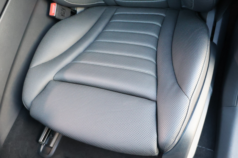 AMG GLCクーペ GLC43 4MATIC ｸｰﾍﾟ　後期型 ﾚｻﾞｰｴｸｽｸﾙｰｼﾌﾞPKG ﾚｰﾀﾞｰｾｰﾌﾃｨPKG ｴｱﾊﾞﾗﾝｽPKG ｶﾞﾗｽSR 黒革ｼｰﾄ ｼｰﾄﾋｰﾀ ﾍﾞﾝﾁﾚｰﾀ MBUX 純正10.25ｲﾝﾁﾅﾋﾞ地ﾃﾞｼﾞ ｺｯｸﾋﾟｯﾄDisp AppleCarPlay 360°ｶﾒﾗ PTS 電動Rｹﾞｰﾄ HUD AMG20ｲﾝﾁAW　新車保証