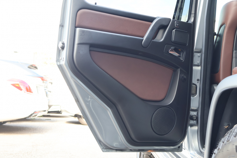 メルセデスベンツ Gクラス G350d　後期型 ﾗｸﾞｼﾞｭｱﾘｰPKG ｴｸｽﾃﾘｱｽﾃﾝﾚｽPKG ｸﾛｰﾑPKG ﾃﾞｨｽﾄﾛﾆｯｸ&BSM 7AT SR 茶革ｼｰﾄ ﾒﾓﾘｰ付Pｼｰﾄ 全席ﾋｰﾀｰ 純正8ｲﾝﾁﾜｲﾄﾞﾅﾋﾞ地ﾃﾞｼﾞ Bｶﾒﾗ harman/kardon appleCarplay PTS ｷｾﾉﾝ ﾌﾛﾝﾄﾗﾝﾅｰﾙｰﾌﾗｯｸ ORCﾗﾀﾞｰ AMG20ｲﾝﾁAW　2年保証