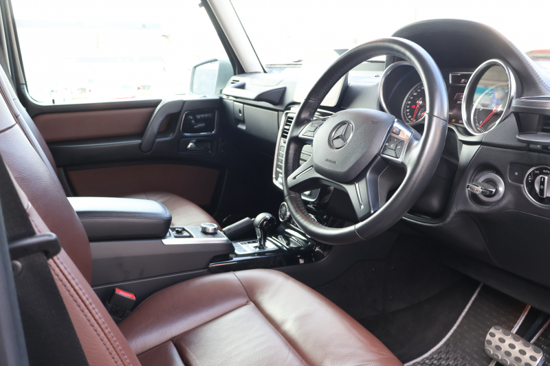 メルセデスベンツ Gクラス G350d　後期型 ﾗｸﾞｼﾞｭｱﾘｰPKG ｴｸｽﾃﾘｱｽﾃﾝﾚｽPKG ｸﾛｰﾑPKG ﾃﾞｨｽﾄﾛﾆｯｸ&BSM 7AT SR 茶革ｼｰﾄ ﾒﾓﾘｰ付Pｼｰﾄ 全席ﾋｰﾀｰ 純正8ｲﾝﾁﾜｲﾄﾞﾅﾋﾞ地ﾃﾞｼﾞ Bｶﾒﾗ harman/kardon appleCarplay PTS ｷｾﾉﾝ ﾌﾛﾝﾄﾗﾝﾅｰﾙｰﾌﾗｯｸ ORCﾗﾀﾞｰ AMG20ｲﾝﾁAW　2年保証