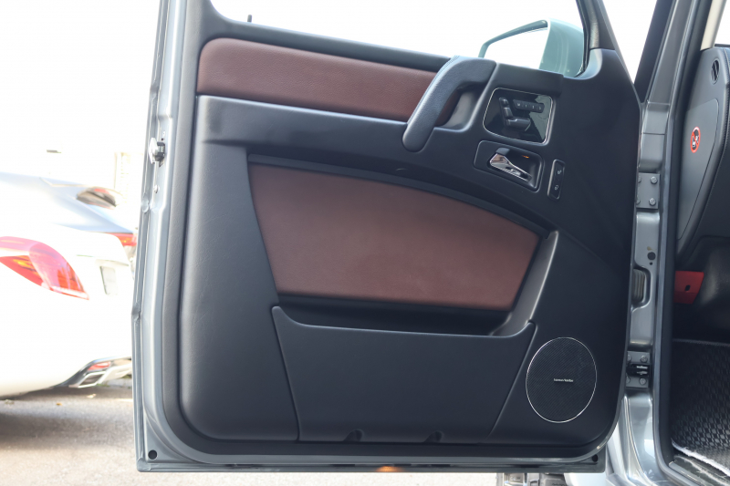 メルセデスベンツ Gクラス G350d　後期型 ﾗｸﾞｼﾞｭｱﾘｰPKG ｴｸｽﾃﾘｱｽﾃﾝﾚｽPKG ｸﾛｰﾑPKG ﾃﾞｨｽﾄﾛﾆｯｸ&BSM 7AT SR 茶革ｼｰﾄ ﾒﾓﾘｰ付Pｼｰﾄ 全席ﾋｰﾀｰ 純正8ｲﾝﾁﾜｲﾄﾞﾅﾋﾞ地ﾃﾞｼﾞ Bｶﾒﾗ harman/kardon appleCarplay PTS ｷｾﾉﾝ ﾌﾛﾝﾄﾗﾝﾅｰﾙｰﾌﾗｯｸ ORCﾗﾀﾞｰ AMG20ｲﾝﾁAW　2年保証