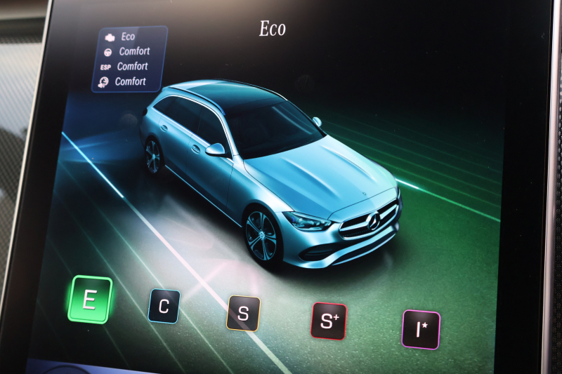 メルセデスベンツ Cクラス C200ｽﾃｰｼｮﾝﾜｺﾞﾝ AVG(ISG搭載ﾓﾃﾞﾙ)　ﾚｻﾞｰｴｸｽｸﾙｰｼﾌﾞPKG AMGﾗｲﾝPKG ﾍﾞｰｼｯｸPKG ﾚｰﾀﾞｰｾｰﾌﾃｨPKG 1ｵｰﾅｰ ﾊﾟﾉﾗﾏSR 茶革 ｼｰﾄﾋｰﾀｰ 純正ﾅﾋﾞ地ﾃﾞｼﾞ MBUX ARﾅﾋﾞ 360度ｶﾒﾗ  PTS HUD  AMG18ｲﾝﾁAW　2年保証