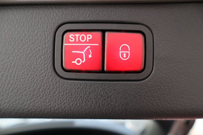 メルセデスベンツ Cクラス C200ｽﾃｰｼｮﾝﾜｺﾞﾝ AVG(ISG搭載ﾓﾃﾞﾙ)　ﾚｻﾞｰｴｸｽｸﾙｰｼﾌﾞPKG AMGﾗｲﾝPKG ﾍﾞｰｼｯｸPKG ﾚｰﾀﾞｰｾｰﾌﾃｨPKG 1ｵｰﾅｰ ﾊﾟﾉﾗﾏSR 茶革 ｼｰﾄﾋｰﾀｰ 純正ﾅﾋﾞ地ﾃﾞｼﾞ MBUX ARﾅﾋﾞ 360度ｶﾒﾗ  PTS HUD  AMG18ｲﾝﾁAW　2年保証