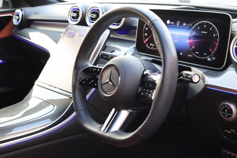 メルセデスベンツ Cクラス C200ｽﾃｰｼｮﾝﾜｺﾞﾝ AVG(ISG搭載ﾓﾃﾞﾙ)　ﾚｻﾞｰｴｸｽｸﾙｰｼﾌﾞPKG AMGﾗｲﾝPKG ﾍﾞｰｼｯｸPKG ﾚｰﾀﾞｰｾｰﾌﾃｨPKG 1ｵｰﾅｰ ﾊﾟﾉﾗﾏSR 茶革 ｼｰﾄﾋｰﾀｰ 純正ﾅﾋﾞ地ﾃﾞｼﾞ MBUX ARﾅﾋﾞ 360度ｶﾒﾗ  PTS HUD  AMG18ｲﾝﾁAW　2年保証