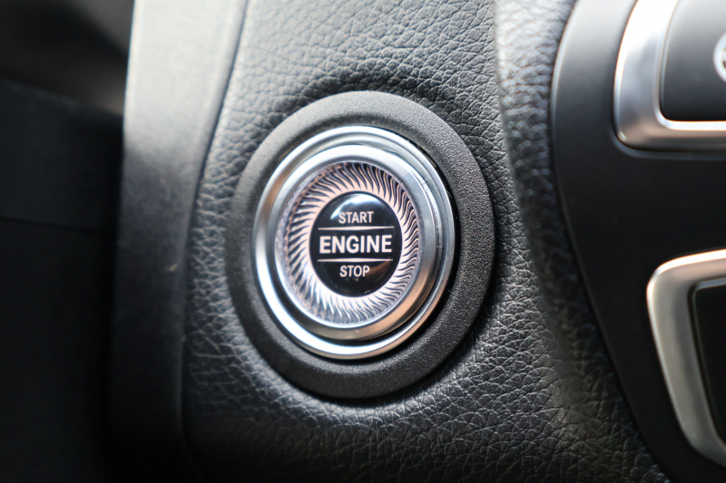 AMG Cクラス C43 4MATIC 　後期型 AMGｽﾀｲﾘﾝｸﾞPKG ﾚｰﾀﾞｰｾｰﾌﾃｨPKG ｴｱﾊﾞﾗﾝｽPKG ﾊﾟﾉﾗﾏSR ﾌﾞﾗｯｸ革 ｼｰﾄﾋｰﾀ 純正10.25ｲﾝﾁﾅﾋﾞ地ﾃﾞｼﾞ ｺｯｸﾋﾟｯﾄDisp AppleCarPlay Burmesterｻﾗｳﾝﾄﾞ Bﾓﾆﾀｰ 電動Rｹﾞｰﾄ ﾌｯﾄﾄﾗﾝｸOP KW車高調 AMG19ｲﾝﾁAW　2年保証