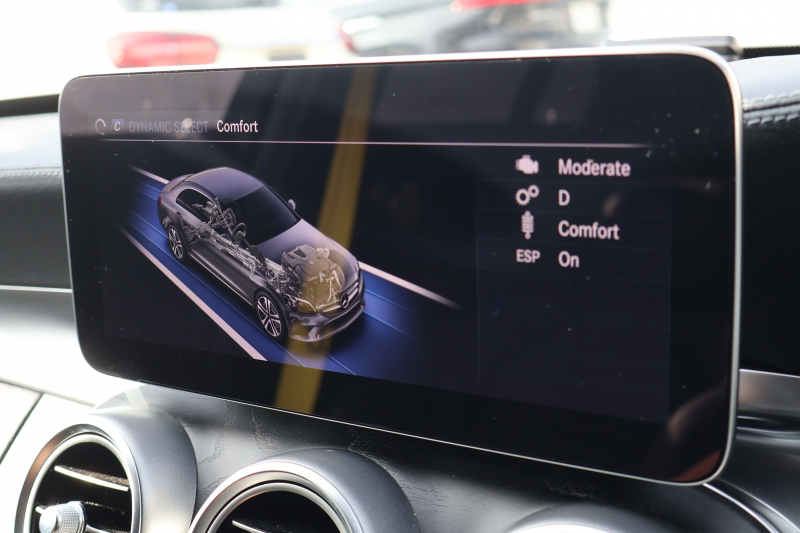 AMG Cクラス C43 4MATIC 　後期型 AMGｽﾀｲﾘﾝｸﾞPKG ﾚｰﾀﾞｰｾｰﾌﾃｨPKG ｴｱﾊﾞﾗﾝｽPKG ﾊﾟﾉﾗﾏSR ﾌﾞﾗｯｸ革 ｼｰﾄﾋｰﾀ 純正10.25ｲﾝﾁﾅﾋﾞ地ﾃﾞｼﾞ ｺｯｸﾋﾟｯﾄDisp AppleCarPlay Burmesterｻﾗｳﾝﾄﾞ Bﾓﾆﾀｰ 電動Rｹﾞｰﾄ ﾌｯﾄﾄﾗﾝｸOP KW車高調 AMG19ｲﾝﾁAW　2年保証