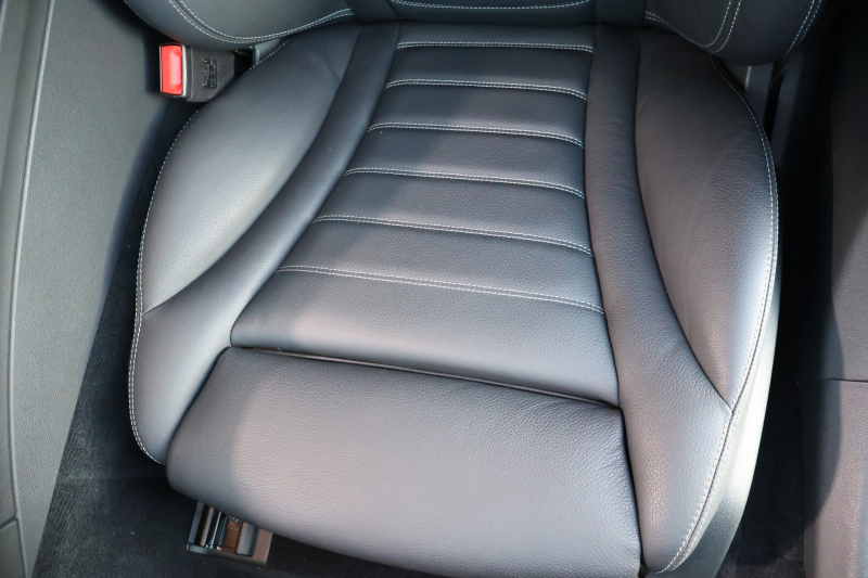 メルセデスベンツ Cクラス C220d ｽﾃｰｼｮﾝﾜｺﾞﾝ AVG AMGﾗｲﾝ 　後期型 AMGｽﾀｲﾘﾝｸﾞPKG ﾚｰﾀﾞｰｾｰﾌﾃｨPKG ｴｱﾊﾞﾗﾝｽPKG 黒革 ｼｰﾄﾋｰﾀ 純正10.25ｲﾝﾁﾅﾋﾞ地ﾃﾞｼﾞ ｺｯｸﾋﾟｯﾄDisp AppleCarPlay Burmesterｻﾗｳﾝﾄﾞ Bﾓﾆﾀｰ 電動Rｹﾞｰﾄ ﾌｯﾄﾄﾗﾝｸOP AMG18ｲﾝﾁAW　2年保証