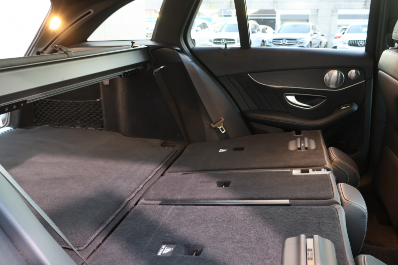 メルセデスベンツ Cクラス C220d ｽﾃｰｼｮﾝﾜｺﾞﾝ AVG AMGﾗｲﾝ 　後期型 AMGｽﾀｲﾘﾝｸﾞPKG ﾚｰﾀﾞｰｾｰﾌﾃｨPKG ｴｱﾊﾞﾗﾝｽPKG 黒革 ｼｰﾄﾋｰﾀ 純正10.25ｲﾝﾁﾅﾋﾞ地ﾃﾞｼﾞ ｺｯｸﾋﾟｯﾄDisp AppleCarPlay Burmesterｻﾗｳﾝﾄﾞ Bﾓﾆﾀｰ 電動Rｹﾞｰﾄ ﾌｯﾄﾄﾗﾝｸOP AMG18ｲﾝﾁAW　2年保証