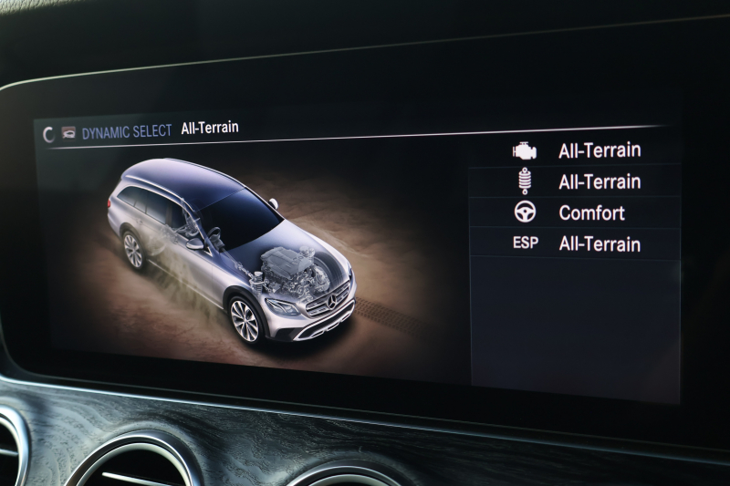 メルセデスベンツ Eクラス E220d 4MATIC ｵｰﾙﾃﾚｲﾝ　 中期型 ｴｸｽｸﾙｰｼﾌﾞPKG ﾚｰﾀﾞｰｾｰﾌﾃｨPKG ｴｱﾊﾞﾗﾝｽPKG ﾊﾟﾉﾗﾏSR ｷｰﾚｽGO ﾌﾞﾗｯｸ革 ｼｰﾄﾋｰﾀｰ ﾍﾞﾝﾁﾚｰﾀｰ 12.3ｲﾝﾁﾅﾋﾞ地ﾃﾞｼﾞ 360°ｶﾒﾗ Burmester Applecarplay 電動Rｹﾞｰﾄ HUD 専用19ｲﾝﾁAW　2年保証