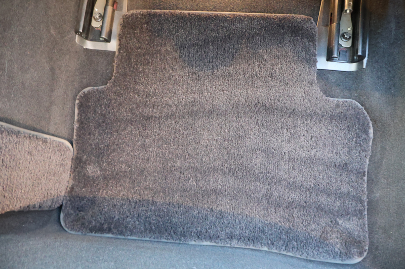 メルセデスベンツ Eクラス E220d 4MATIC ｵｰﾙﾃﾚｲﾝ　 中期型 ｴｸｽｸﾙｰｼﾌﾞPKG ﾚｰﾀﾞｰｾｰﾌﾃｨPKG ｴｱﾊﾞﾗﾝｽPKG ﾊﾟﾉﾗﾏSR ｷｰﾚｽGO ﾌﾞﾗｯｸ革 ｼｰﾄﾋｰﾀｰ ﾍﾞﾝﾁﾚｰﾀｰ 12.3ｲﾝﾁﾅﾋﾞ地ﾃﾞｼﾞ 360°ｶﾒﾗ Burmester Applecarplay 電動Rｹﾞｰﾄ HUD 専用19ｲﾝﾁAW　2年保証