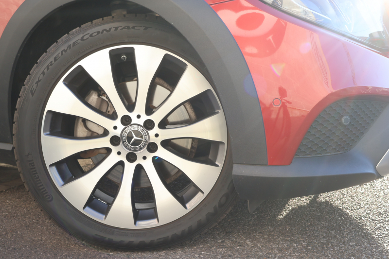 メルセデスベンツ Eクラス E220d 4MATIC ｵｰﾙﾃﾚｲﾝ　 中期型 ｴｸｽｸﾙｰｼﾌﾞPKG ﾚｰﾀﾞｰｾｰﾌﾃｨPKG ｴｱﾊﾞﾗﾝｽPKG ﾊﾟﾉﾗﾏSR ｷｰﾚｽGO ﾌﾞﾗｯｸ革 ｼｰﾄﾋｰﾀｰ ﾍﾞﾝﾁﾚｰﾀｰ 12.3ｲﾝﾁﾅﾋﾞ地ﾃﾞｼﾞ 360°ｶﾒﾗ Burmester Applecarplay 電動Rｹﾞｰﾄ HUD 専用19ｲﾝﾁAW　2年保証