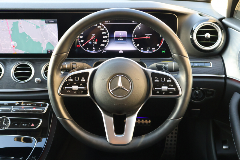 メルセデスベンツ Eクラス E220d 4MATIC ｵｰﾙﾃﾚｲﾝ　 中期型 ｴｸｽｸﾙｰｼﾌﾞPKG ﾚｰﾀﾞｰｾｰﾌﾃｨPKG ｴｱﾊﾞﾗﾝｽPKG ﾊﾟﾉﾗﾏSR ｷｰﾚｽGO ﾌﾞﾗｯｸ革 ｼｰﾄﾋｰﾀｰ ﾍﾞﾝﾁﾚｰﾀｰ 12.3ｲﾝﾁﾅﾋﾞ地ﾃﾞｼﾞ 360°ｶﾒﾗ Burmester Applecarplay 電動Rｹﾞｰﾄ HUD 専用19ｲﾝﾁAW　2年保証