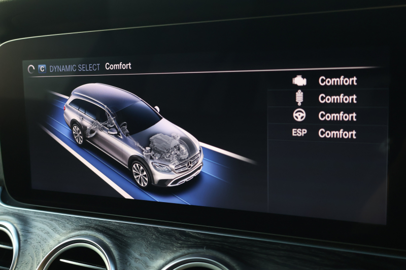 メルセデスベンツ Eクラス E220d 4MATIC ｵｰﾙﾃﾚｲﾝ　 中期型 ｴｸｽｸﾙｰｼﾌﾞPKG ﾚｰﾀﾞｰｾｰﾌﾃｨPKG ｴｱﾊﾞﾗﾝｽPKG ﾊﾟﾉﾗﾏSR ｷｰﾚｽGO ﾌﾞﾗｯｸ革 ｼｰﾄﾋｰﾀｰ ﾍﾞﾝﾁﾚｰﾀｰ 12.3ｲﾝﾁﾅﾋﾞ地ﾃﾞｼﾞ 360°ｶﾒﾗ Burmester Applecarplay 電動Rｹﾞｰﾄ HUD 専用19ｲﾝﾁAW　2年保証