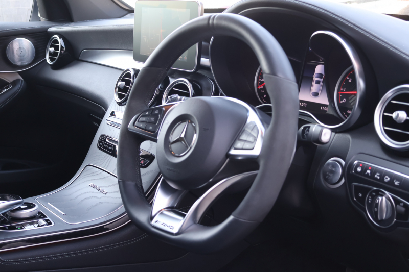 AMG GLCクーペ GLC63S 4MATIC+ ｸｰﾍﾟ　ﾚｻﾞｰｴｸｽｸﾙｰｼﾌﾞPKG ｴｱﾊﾞﾗﾝｽPKG ﾚｰﾀﾞｰｾｰﾌﾃｨPKG 1ｵｰﾅｰ ｶﾞﾗｽSR 黒ﾅｯﾊﾟ革ｼｰﾄ ｼｰﾄﾋｰﾀｰ 純正ﾅﾋﾞ地ﾃﾞｼﾞ 360度ｶﾒﾗｼｽﾃﾑ PTS Burmester HUD 電動Rｹﾞｰﾄ LEDﾍｯﾄﾞﾗｲﾄ ﾊﾟﾅﾒﾘｶｰﾅｸﾞﾘﾙ AMG21ｲﾝﾁAW　2年保証