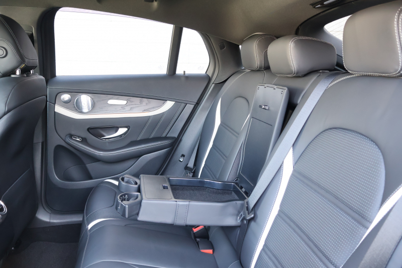 AMG GLCクーペ GLC63S 4MATIC+ ｸｰﾍﾟ　ﾚｻﾞｰｴｸｽｸﾙｰｼﾌﾞPKG ｴｱﾊﾞﾗﾝｽPKG ﾚｰﾀﾞｰｾｰﾌﾃｨPKG 1ｵｰﾅｰ ｶﾞﾗｽSR 黒ﾅｯﾊﾟ革ｼｰﾄ ｼｰﾄﾋｰﾀｰ 純正ﾅﾋﾞ地ﾃﾞｼﾞ 360度ｶﾒﾗｼｽﾃﾑ PTS Burmester HUD 電動Rｹﾞｰﾄ LEDﾍｯﾄﾞﾗｲﾄ ﾊﾟﾅﾒﾘｶｰﾅｸﾞﾘﾙ AMG21ｲﾝﾁAW　2年保証