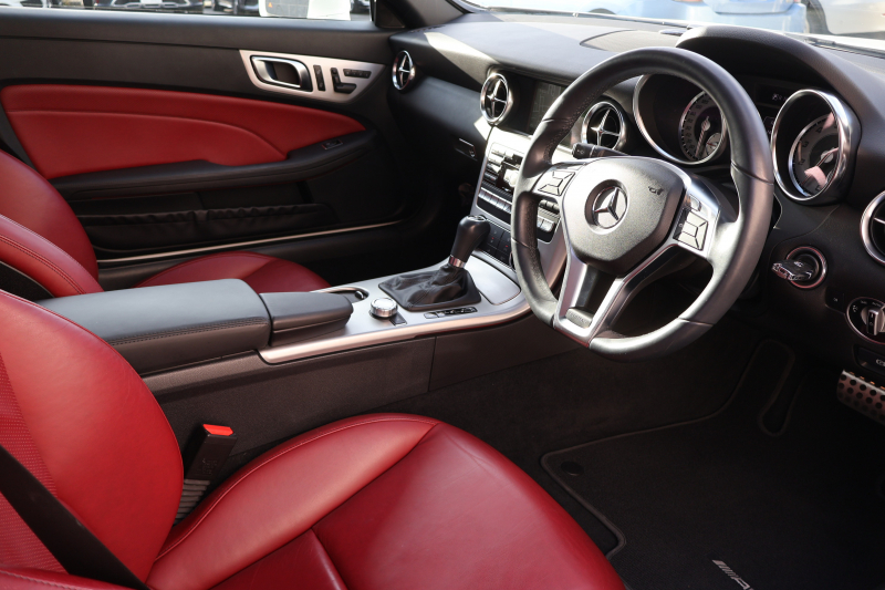 メルセデスベンツ SLKクラス SLK200 ﾚｰﾀﾞｰｾｰﾌﾃｨｴﾃﾞｨｼｮﾝ　限定100台 AMGｽﾎﾟｰﾂPKG ﾚｰﾀﾞｰｾｰﾌﾃｨPKG ﾏｼﾞｯｸｽｶｲｺﾝﾄﾛｰﾙﾊﾞﾘｵR ﾍﾞﾝｶﾞﾙﾚｯﾄﾞﾅｯﾊﾟ革 ｼｰﾄﾋｰﾀｰ 純正ﾅﾋﾞ地ﾃﾞｼﾞ Bﾓﾆﾀｰ ECOｽﾄｯﾌﾟ ｷｾﾉﾝﾍｯﾄﾞ AMG18AW　2年保証