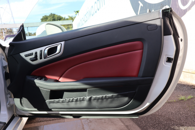 メルセデスベンツ SLKクラス SLK200 ﾚｰﾀﾞｰｾｰﾌﾃｨｴﾃﾞｨｼｮﾝ　限定100台 AMGｽﾎﾟｰﾂPKG ﾚｰﾀﾞｰｾｰﾌﾃｨPKG ﾏｼﾞｯｸｽｶｲｺﾝﾄﾛｰﾙﾊﾞﾘｵR ﾍﾞﾝｶﾞﾙﾚｯﾄﾞﾅｯﾊﾟ革 ｼｰﾄﾋｰﾀｰ 純正ﾅﾋﾞ地ﾃﾞｼﾞ Bﾓﾆﾀｰ ECOｽﾄｯﾌﾟ ｷｾﾉﾝﾍｯﾄﾞ AMG18AW　2年保証