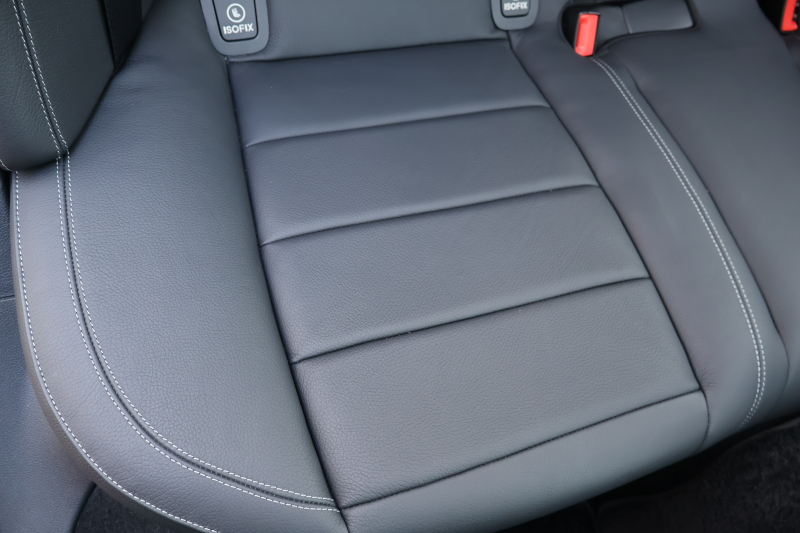 メルセデスベンツ Eクラス E220d 4MATIC ｵｰﾙﾃﾚｲﾝ(ISG搭載ﾓﾃﾞﾙ)　後期型 ｴｸｽｸﾙｰｼﾌﾞPKG ｴﾅｼﾞｬｲｼﾞﾝｸﾞPKG ﾚｰﾀﾞｰｾｰﾌﾃｨPKG 1ｵｰﾅｰ ﾊﾟﾉﾗﾏSR ﾌﾞﾗｯｸ革 ｼｰﾄﾋｰﾀ ﾍﾞﾝﾁﾚｰﾀ MBUX ARﾅﾋﾞｹﾞｰｼｮﾝ Burmester ﾜｲﾔﾚｽﾁｬｰｼﾞﾝｸﾞ HUD ｴｱｻｽ 純正19ｲﾝﾁAW　新車保証