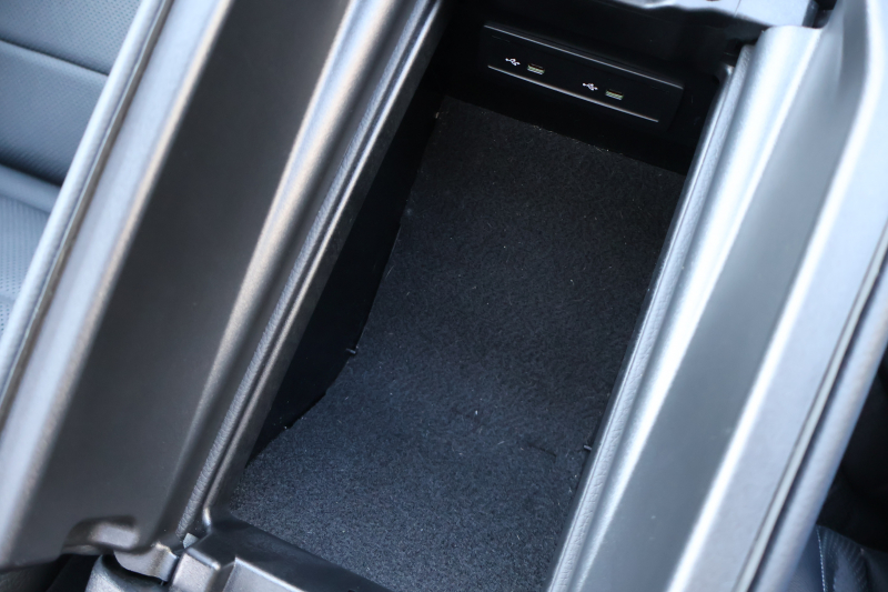 メルセデスベンツ Eクラス E220d 4MATIC ｵｰﾙﾃﾚｲﾝ(ISG搭載ﾓﾃﾞﾙ)　後期型 ｴｸｽｸﾙｰｼﾌﾞPKG ｴﾅｼﾞｬｲｼﾞﾝｸﾞPKG ﾚｰﾀﾞｰｾｰﾌﾃｨPKG 1ｵｰﾅｰ ﾊﾟﾉﾗﾏSR ﾌﾞﾗｯｸ革 ｼｰﾄﾋｰﾀ ﾍﾞﾝﾁﾚｰﾀ MBUX ARﾅﾋﾞｹﾞｰｼｮﾝ Burmester ﾜｲﾔﾚｽﾁｬｰｼﾞﾝｸﾞ HUD ｴｱｻｽ 純正19ｲﾝﾁAW　新車保証