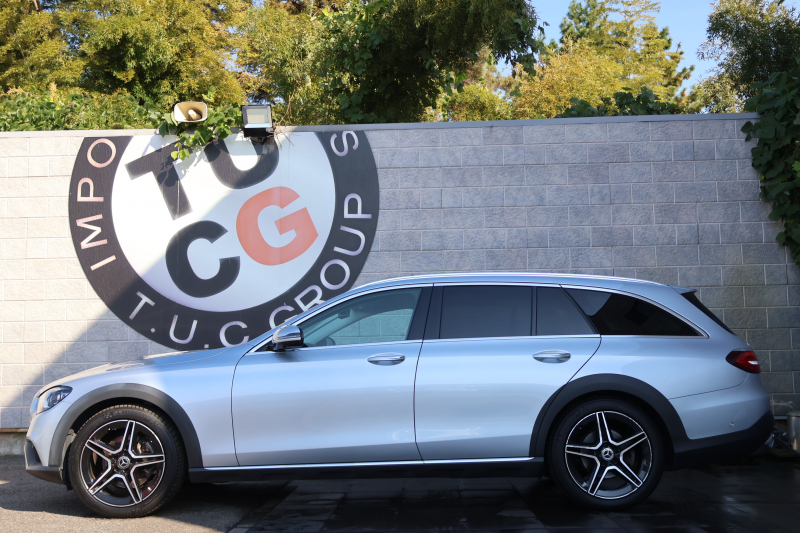 メルセデスベンツ Eクラス E220d 4MATIC ｵｰﾙﾃﾚｲﾝ(ISG搭載ﾓﾃﾞﾙ)　後期型 ｴｸｽｸﾙｰｼﾌﾞPKG ｴﾅｼﾞｬｲｼﾞﾝｸﾞPKG ﾚｰﾀﾞｰｾｰﾌﾃｨPKG 1ｵｰﾅｰ ﾊﾟﾉﾗﾏSR ﾌﾞﾗｯｸ革 ｼｰﾄﾋｰﾀ ﾍﾞﾝﾁﾚｰﾀ MBUX ARﾅﾋﾞｹﾞｰｼｮﾝ Burmester ﾜｲﾔﾚｽﾁｬｰｼﾞﾝｸﾞ HUD ｴｱｻｽ 純正19ｲﾝﾁAW　新車保証