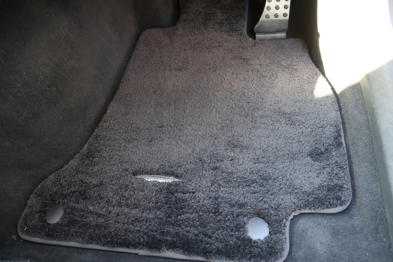 メルセデスベンツ Eクラス E220d 4MATIC ｵｰﾙﾃﾚｲﾝ(ISG搭載ﾓﾃﾞﾙ)　後期型 ｴｸｽｸﾙｰｼﾌﾞPKG ｴﾅｼﾞｬｲｼﾞﾝｸﾞPKG ﾚｰﾀﾞｰｾｰﾌﾃｨPKG 1ｵｰﾅｰ ﾊﾟﾉﾗﾏSR ﾌﾞﾗｯｸ革 ｼｰﾄﾋｰﾀ ﾍﾞﾝﾁﾚｰﾀ MBUX ARﾅﾋﾞｹﾞｰｼｮﾝ Burmester ﾜｲﾔﾚｽﾁｬｰｼﾞﾝｸﾞ HUD ｴｱｻｽ 純正19ｲﾝﾁAW　新車保証