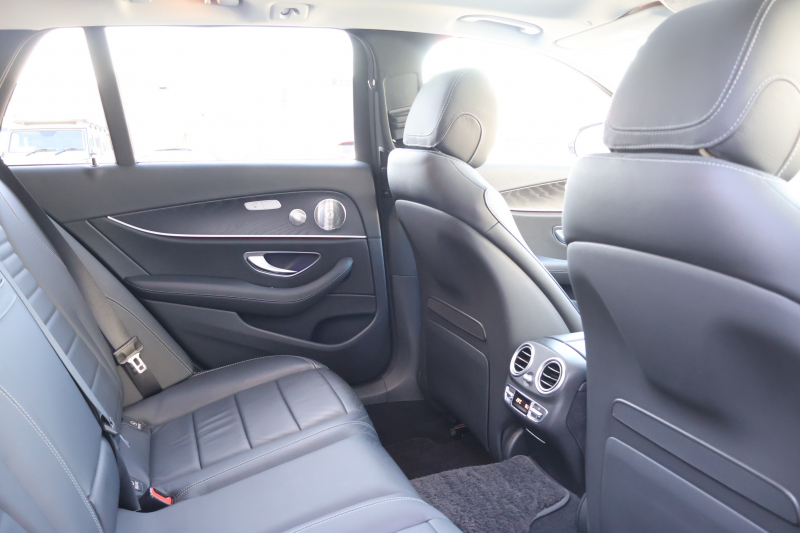 メルセデスベンツ Eクラス E220d 4MATIC ｵｰﾙﾃﾚｲﾝ(ISG搭載ﾓﾃﾞﾙ)　後期型 ｴｸｽｸﾙｰｼﾌﾞPKG ｴﾅｼﾞｬｲｼﾞﾝｸﾞPKG ﾚｰﾀﾞｰｾｰﾌﾃｨPKG 1ｵｰﾅｰ ﾊﾟﾉﾗﾏSR ﾌﾞﾗｯｸ革 ｼｰﾄﾋｰﾀ ﾍﾞﾝﾁﾚｰﾀ MBUX ARﾅﾋﾞｹﾞｰｼｮﾝ Burmester ﾜｲﾔﾚｽﾁｬｰｼﾞﾝｸﾞ HUD ｴｱｻｽ 純正19ｲﾝﾁAW　新車保証