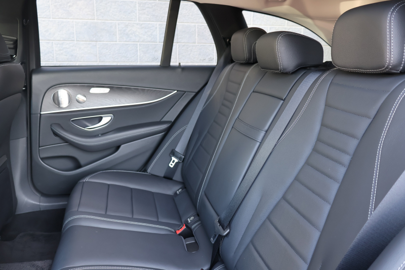 メルセデスベンツ Eクラス E220d 4MATIC ｵｰﾙﾃﾚｲﾝ(ISG搭載ﾓﾃﾞﾙ)　後期型 ｴｸｽｸﾙｰｼﾌﾞPKG ｴﾅｼﾞｬｲｼﾞﾝｸﾞPKG ﾚｰﾀﾞｰｾｰﾌﾃｨPKG 1ｵｰﾅｰ ﾊﾟﾉﾗﾏSR ﾌﾞﾗｯｸ革 ｼｰﾄﾋｰﾀ ﾍﾞﾝﾁﾚｰﾀ MBUX ARﾅﾋﾞｹﾞｰｼｮﾝ Burmester ﾜｲﾔﾚｽﾁｬｰｼﾞﾝｸﾞ HUD ｴｱｻｽ 純正19ｲﾝﾁAW　新車保証