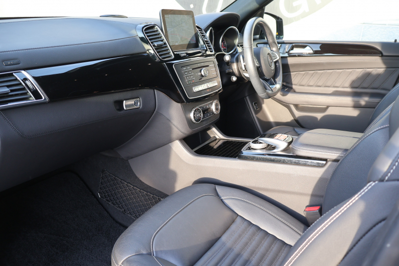 AMG GLE GLE43 4MATIC　ﾚｰﾀﾞｰｾｰﾌﾃｨPKG AMGｽﾀｲﾘﾝｸﾞPKG ﾅｲﾄPKG ﾊﾟﾉﾗﾐｯｸSR 黒革ｼｰﾄ 全席ｼｰﾄﾋｰﾀｰ 純正ﾅﾋﾞ地ﾃﾞｼﾞ 360度ｶﾒﾗｼｽﾃﾑ harman/kardonｻﾗｳﾝﾄﾞ AppleCarPlay 電動Rｹﾞｰﾄ LEDﾍｯﾄﾞﾗｲﾄ AMG21ｲﾝﾁAW　2年保証