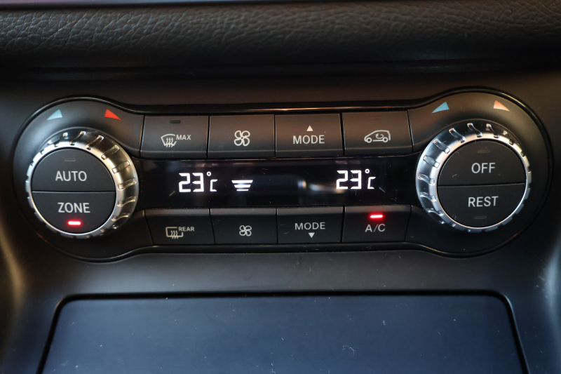 AMG GLA GLA45 AMG 4MATIC Edition1　特別仕様車 専用ｴｱﾛﾊﾟｰﾂ  専用ｻｲﾄﾞﾃﾞｶｰﾙ ﾚｰﾀﾞｰｾｰﾌﾃｨPKG AMGﾊﾟﾌｫｰﾏﾝｽｼｰﾄ AMGﾊﾟﾌｫｰﾏﾝｽｽﾃｱ ﾒﾓﾘｰ機能付ﾊﾟﾜｰｼｰﾄ ｼｰﾄﾋｰﾀｰ 純正ﾅﾋﾞ地ﾃﾞｼﾞ Bﾓﾆﾀｰ 電動Rｹﾞｰﾄ ｷｾﾉﾝﾍｯﾄﾞ PTS AMG20AW　2年保証