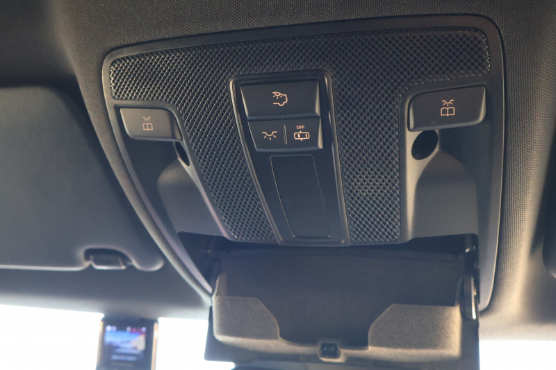 AMG GLA GLA45 AMG 4MATIC Edition1　特別仕様車 専用ｴｱﾛﾊﾟｰﾂ  専用ｻｲﾄﾞﾃﾞｶｰﾙ ﾚｰﾀﾞｰｾｰﾌﾃｨPKG AMGﾊﾟﾌｫｰﾏﾝｽｼｰﾄ AMGﾊﾟﾌｫｰﾏﾝｽｽﾃｱ ﾒﾓﾘｰ機能付ﾊﾟﾜｰｼｰﾄ ｼｰﾄﾋｰﾀｰ 純正ﾅﾋﾞ地ﾃﾞｼﾞ Bﾓﾆﾀｰ 電動Rｹﾞｰﾄ ｷｾﾉﾝﾍｯﾄﾞ PTS AMG20AW　2年保証