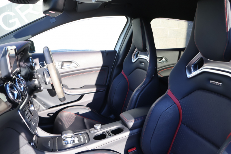 AMG GLA GLA45 AMG 4MATIC Edition1　特別仕様車 専用ｴｱﾛﾊﾟｰﾂ  専用ｻｲﾄﾞﾃﾞｶｰﾙ ﾚｰﾀﾞｰｾｰﾌﾃｨPKG AMGﾊﾟﾌｫｰﾏﾝｽｼｰﾄ AMGﾊﾟﾌｫｰﾏﾝｽｽﾃｱ ﾒﾓﾘｰ機能付ﾊﾟﾜｰｼｰﾄ ｼｰﾄﾋｰﾀｰ 純正ﾅﾋﾞ地ﾃﾞｼﾞ Bﾓﾆﾀｰ 電動Rｹﾞｰﾄ ｷｾﾉﾝﾍｯﾄﾞ PTS AMG20AW　2年保証