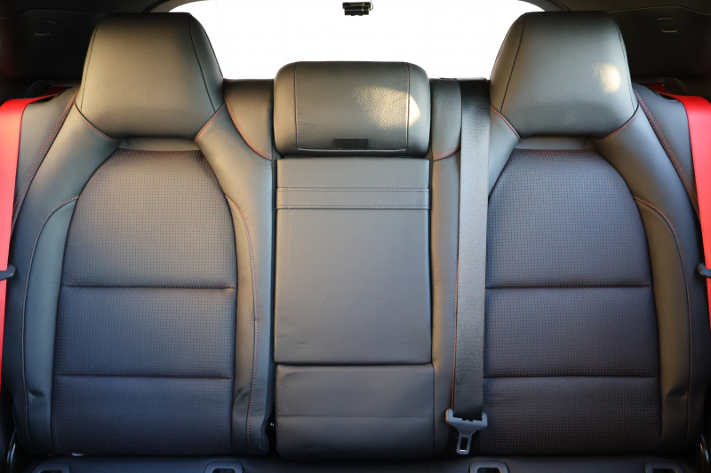 AMG GLA GLA45 AMG 4MATIC Edition1　特別仕様車 専用ｴｱﾛﾊﾟｰﾂ  専用ｻｲﾄﾞﾃﾞｶｰﾙ ﾚｰﾀﾞｰｾｰﾌﾃｨPKG AMGﾊﾟﾌｫｰﾏﾝｽｼｰﾄ AMGﾊﾟﾌｫｰﾏﾝｽｽﾃｱ ﾒﾓﾘｰ機能付ﾊﾟﾜｰｼｰﾄ ｼｰﾄﾋｰﾀｰ 純正ﾅﾋﾞ地ﾃﾞｼﾞ Bﾓﾆﾀｰ 電動Rｹﾞｰﾄ ｷｾﾉﾝﾍｯﾄﾞ PTS AMG20AW　2年保証