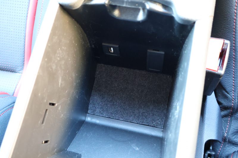 AMG GLA GLA45 AMG 4MATIC Edition1　特別仕様車 専用ｴｱﾛﾊﾟｰﾂ  専用ｻｲﾄﾞﾃﾞｶｰﾙ ﾚｰﾀﾞｰｾｰﾌﾃｨPKG AMGﾊﾟﾌｫｰﾏﾝｽｼｰﾄ AMGﾊﾟﾌｫｰﾏﾝｽｽﾃｱ ﾒﾓﾘｰ機能付ﾊﾟﾜｰｼｰﾄ ｼｰﾄﾋｰﾀｰ 純正ﾅﾋﾞ地ﾃﾞｼﾞ Bﾓﾆﾀｰ 電動Rｹﾞｰﾄ ｷｾﾉﾝﾍｯﾄﾞ PTS AMG20AW　2年保証