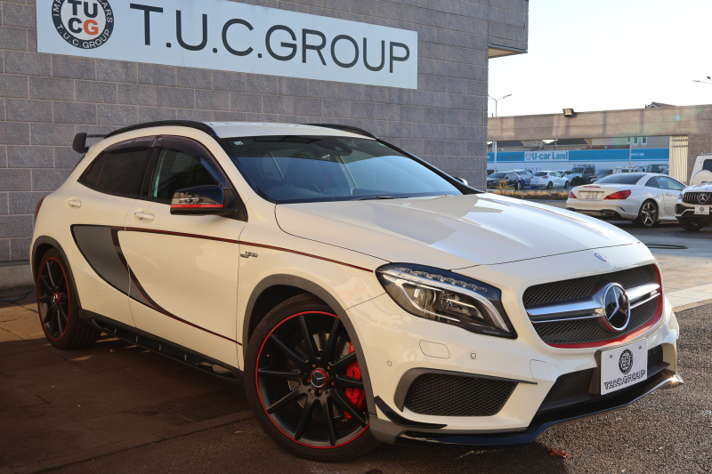 AMG GLA GLA45 AMG 4MATIC Edition1　特別仕様車 専用ｴｱﾛﾊﾟｰﾂ  専用ｻｲﾄﾞﾃﾞｶｰﾙ ﾚｰﾀﾞｰｾｰﾌﾃｨPKG AMGﾊﾟﾌｫｰﾏﾝｽｼｰﾄ AMGﾊﾟﾌｫｰﾏﾝｽｽﾃｱ ﾒﾓﾘｰ機能付ﾊﾟﾜｰｼｰﾄ ｼｰﾄﾋｰﾀｰ 純正ﾅﾋﾞ地ﾃﾞｼﾞ Bﾓﾆﾀｰ 電動Rｹﾞｰﾄ ｷｾﾉﾝﾍｯﾄﾞ PTS AMG20AW　2年保証