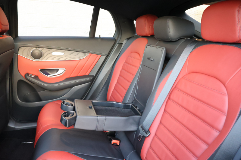 AMG GLCクーペ GLC43 4MATIC ｸｰﾍﾟ　後期型 ﾚｻﾞｰｴｸｽｸﾙｰｼﾌﾞPKG ﾚｰﾀﾞｰｾｰﾌﾃｨPKG ｴｱﾊﾞﾗﾝｽPKG 1ｵｰﾅｰ ｸﾗﾝﾍﾞﾘｰ赤革ｼｰﾄ ｼｰﾄﾋｰﾀ MBUX 純正10.25ｲﾝﾁﾅﾋﾞ地ﾃﾞｼﾞ ｺｯｸﾋﾟｯﾄDisp AppleCarPlay 360°ｶﾒﾗ PTS 電動Rｹﾞｰﾄ HUD AMG20ｲﾝﾁAW　新車保証