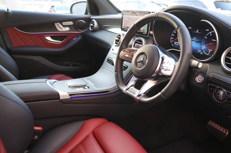 AMG GLCクーペ GLC43 4MATIC ｸｰﾍﾟ　後期型 ﾚｻﾞｰｴｸｽｸﾙｰｼﾌﾞPKG ﾚｰﾀﾞｰｾｰﾌﾃｨPKG ｴｱﾊﾞﾗﾝｽPKG 1ｵｰﾅｰ ｸﾗﾝﾍﾞﾘｰ赤革ｼｰﾄ ｼｰﾄﾋｰﾀ MBUX 純正10.25ｲﾝﾁﾅﾋﾞ地ﾃﾞｼﾞ ｺｯｸﾋﾟｯﾄDisp AppleCarPlay 360°ｶﾒﾗ PTS 電動Rｹﾞｰﾄ HUD AMG20ｲﾝﾁAW　新車保証