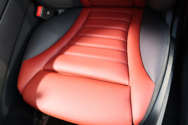 AMG GLCクーペ GLC43 4MATIC ｸｰﾍﾟ　後期型 ﾚｻﾞｰｴｸｽｸﾙｰｼﾌﾞPKG ﾚｰﾀﾞｰｾｰﾌﾃｨPKG ｴｱﾊﾞﾗﾝｽPKG 1ｵｰﾅｰ ｸﾗﾝﾍﾞﾘｰ赤革ｼｰﾄ ｼｰﾄﾋｰﾀ MBUX 純正10.25ｲﾝﾁﾅﾋﾞ地ﾃﾞｼﾞ ｺｯｸﾋﾟｯﾄDisp AppleCarPlay 360°ｶﾒﾗ PTS 電動Rｹﾞｰﾄ HUD AMG20ｲﾝﾁAW　新車保証