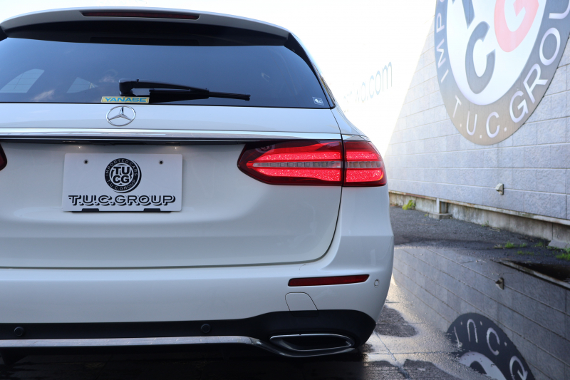 メルセデスベンツ Eクラス E220d ｽﾃｰｼｮﾝﾜｺﾞﾝ AVG ｽﾎﾟｰﾂ　ﾚｰﾀﾞｰｾｰﾌﾃｨPKG AMGｽﾀｲﾘﾝｸﾞPKG 黒ﾊｰﾌ革ｼｰﾄ ｼｰﾄﾋｰﾀｰ 純正ﾅﾋﾞ地ﾃﾞｼﾞ 360°ｶﾒﾗ Applecarplay Android Auto 電動Rｹﾞｰﾄ ﾌｯﾄﾄﾗﾝｸOP ﾏﾙﾁﾋﾞｰﾑLED 純正ﾙｰﾌｷｬﾘｱ AMG19AW　2年保証