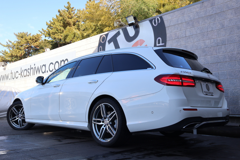 メルセデスベンツ Eクラス E220d ｽﾃｰｼｮﾝﾜｺﾞﾝ AVG ｽﾎﾟｰﾂ　ﾚｰﾀﾞｰｾｰﾌﾃｨPKG AMGｽﾀｲﾘﾝｸﾞPKG 黒ﾊｰﾌ革ｼｰﾄ ｼｰﾄﾋｰﾀｰ 純正ﾅﾋﾞ地ﾃﾞｼﾞ 360°ｶﾒﾗ Applecarplay Android Auto 電動Rｹﾞｰﾄ ﾌｯﾄﾄﾗﾝｸOP ﾏﾙﾁﾋﾞｰﾑLED 純正ﾙｰﾌｷｬﾘｱ AMG19AW　2年保証