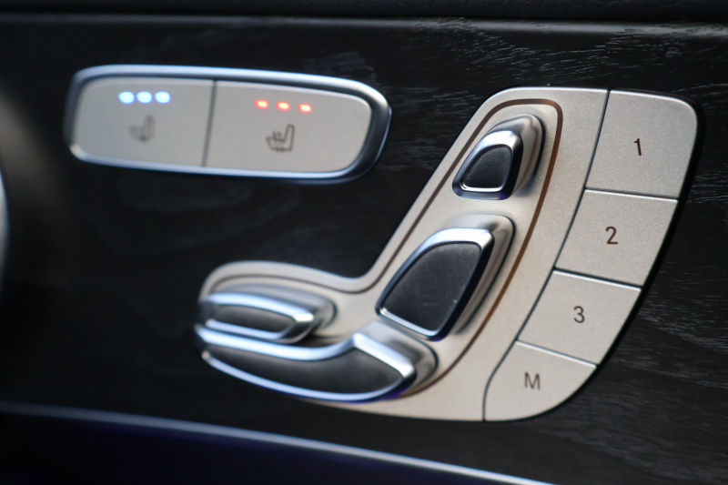 メルセデスベンツ GLCクーペ GLC220d 4MATIC ｸｰﾍﾟ AMGﾗｲﾝ　後期型 ﾚｻﾞｰｴｸｽｸﾙｰｼﾌﾞPKG ﾚｰﾀﾞｰｾｰﾌﾃｨPKG ｴｱﾊﾞﾗﾝｽPKG 1ｵｰﾅｰ ｶﾞﾗｽSR 黒革 ｼｰﾄﾋｰﾀ ﾍﾞﾝﾁﾚｰﾀ 純正10.25ｲﾝﾁﾅﾋﾞ地ﾃﾞｼﾞ ｺｯｸﾋﾟｯﾄDisp 360°ｶﾒﾗ Burmester 電動Rｹﾞｰﾄ HUD AMG19ｲﾝﾁAW　2年保証