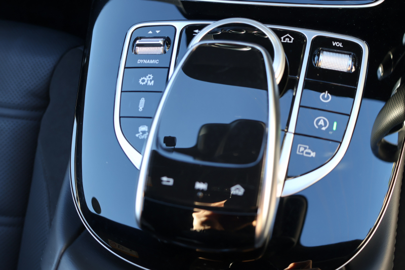 AMG Eクラス E43 4MATIC　ﾚｰﾀﾞｰｾｰﾌﾃｨPKG AMGｽﾀｲﾘﾝｸﾞPKG ｴｱﾊﾞﾗﾝｽPKG ﾊﾟﾉﾗﾏSR ｷｰﾚｽGO 黒ﾅｯﾊﾟ革 ｼｰﾄﾋｰﾀｰ 純正ﾅﾋﾞ地ﾃﾞｼﾞ 360°ｶﾒﾗ Burmesterｻﾗｳﾝﾄﾞ Applecarplay Android Auto 電動Rｹﾞｰﾄ HUD PTS AMG20ｲﾝﾁAW　2年保証