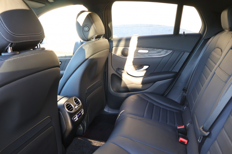 AMG GLCクーペ GLC43 4MATIC ｸｰﾍﾟ　後期型 ﾚｻﾞｰｴｸｽｸﾙｰｼﾌﾞPKG ﾚｰﾀﾞｰｾｰﾌﾃｨPKG ｴｱﾊﾞﾗﾝｽPKG 1ｵｰﾅｰ 黒革ｼｰﾄ ｼｰﾄﾋｰﾀ MBUX 純正10.25ｲﾝﾁﾅﾋﾞ地ﾃﾞｼﾞ ｺｯｸﾋﾟｯﾄDisp Burmester AppleCarPlay 360°ｶﾒﾗ PTS 電動Rｹﾞｰﾄ HUD AMG20ｲﾝﾁAW　新車保証