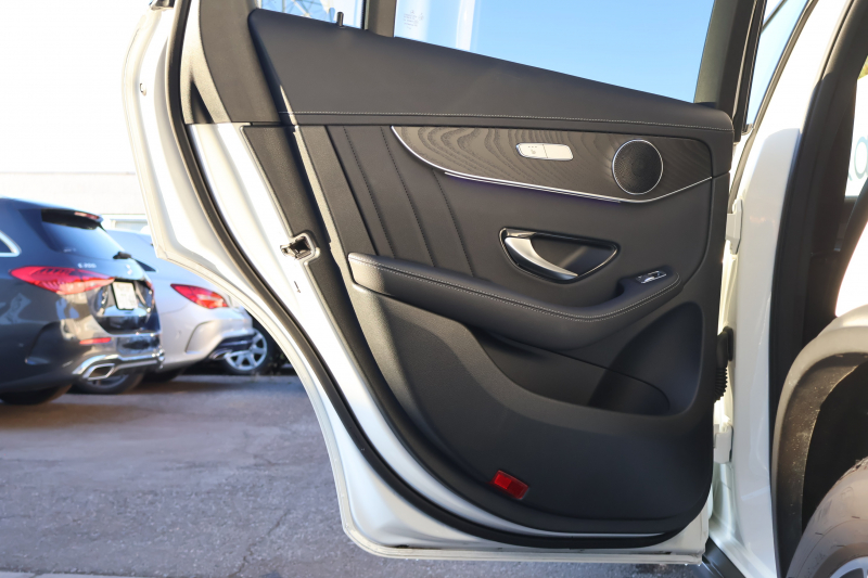 AMG GLCクーペ GLC43 4MATIC ｸｰﾍﾟ　後期型 ﾚｻﾞｰｴｸｽｸﾙｰｼﾌﾞPKG ﾚｰﾀﾞｰｾｰﾌﾃｨPKG ｴｱﾊﾞﾗﾝｽPKG 1ｵｰﾅｰ 黒革ｼｰﾄ ｼｰﾄﾋｰﾀ MBUX 純正10.25ｲﾝﾁﾅﾋﾞ地ﾃﾞｼﾞ ｺｯｸﾋﾟｯﾄDisp Burmester AppleCarPlay 360°ｶﾒﾗ PTS 電動Rｹﾞｰﾄ HUD AMG20ｲﾝﾁAW　新車保証