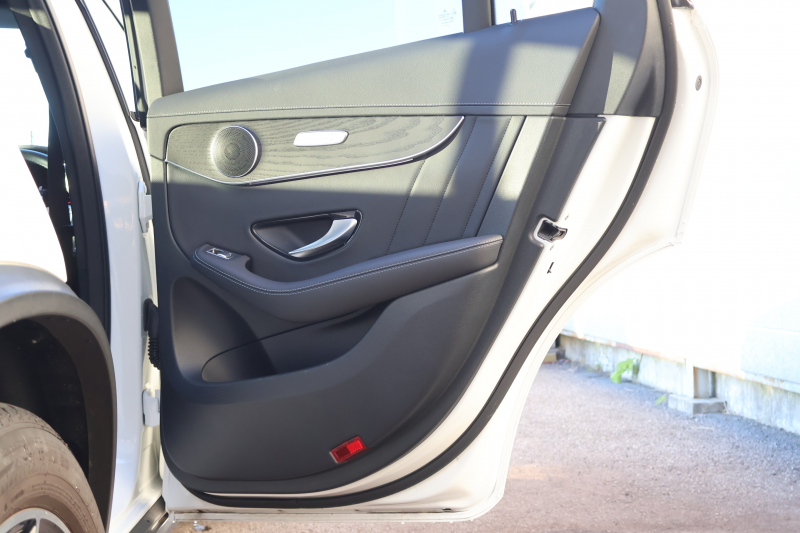 AMG GLCクーペ GLC43 4MATIC ｸｰﾍﾟ　後期型 ﾚｻﾞｰｴｸｽｸﾙｰｼﾌﾞPKG ﾚｰﾀﾞｰｾｰﾌﾃｨPKG ｴｱﾊﾞﾗﾝｽPKG 1ｵｰﾅｰ 黒革ｼｰﾄ ｼｰﾄﾋｰﾀ MBUX 純正10.25ｲﾝﾁﾅﾋﾞ地ﾃﾞｼﾞ ｺｯｸﾋﾟｯﾄDisp Burmester AppleCarPlay 360°ｶﾒﾗ PTS 電動Rｹﾞｰﾄ HUD AMG20ｲﾝﾁAW　新車保証